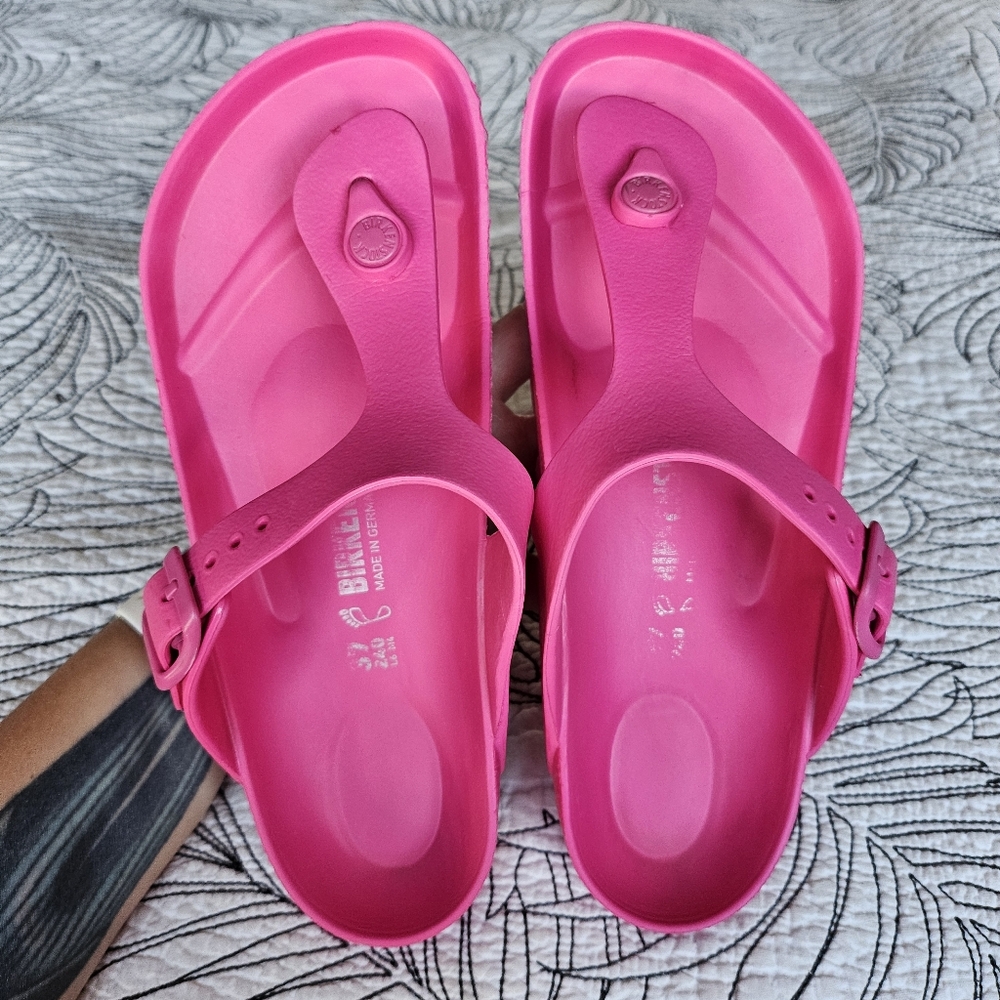 EUC Birkenstock Gizeh EVA Sandal Pink EU 37 Waterproof
